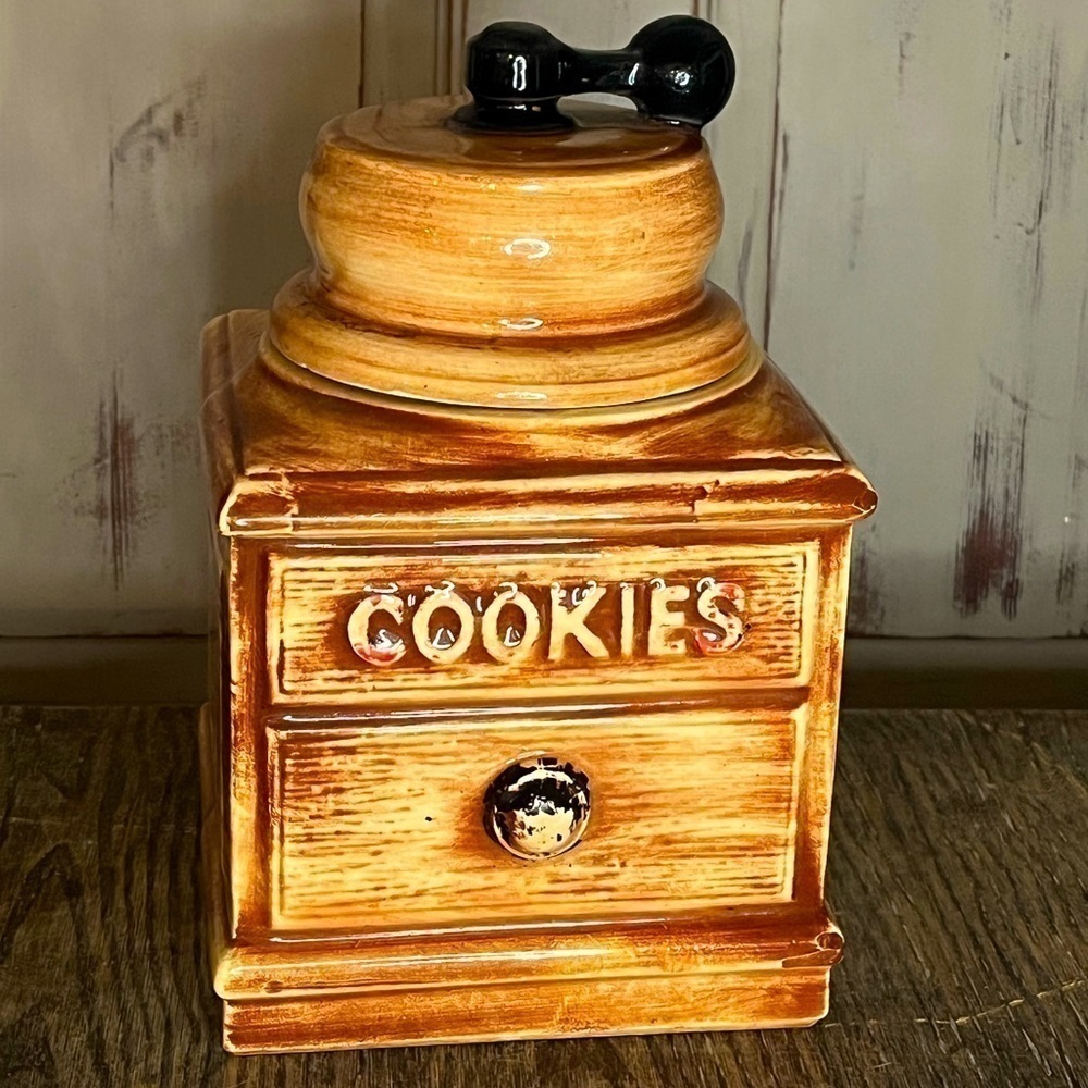 Vintage 60s McCoy Cookie Jar Brown Coffee Grinder